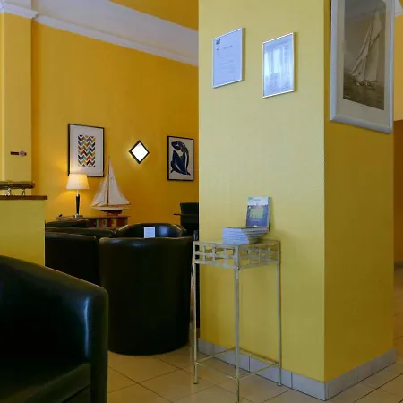 Berlioz Euroairport Basel - Mulhouse - Freiburg 3*