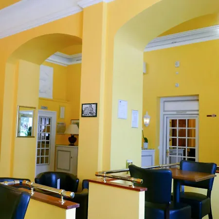 Hotel Berlioz Euroairport Basel - Mulhouse - Freiburg 3*