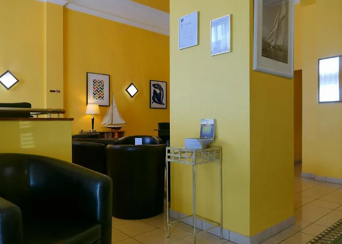 Berlioz Basel Airport 3*