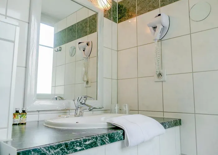 Berlioz Basel Airport 3*