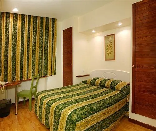 Hotel Berlioz Basel Airport